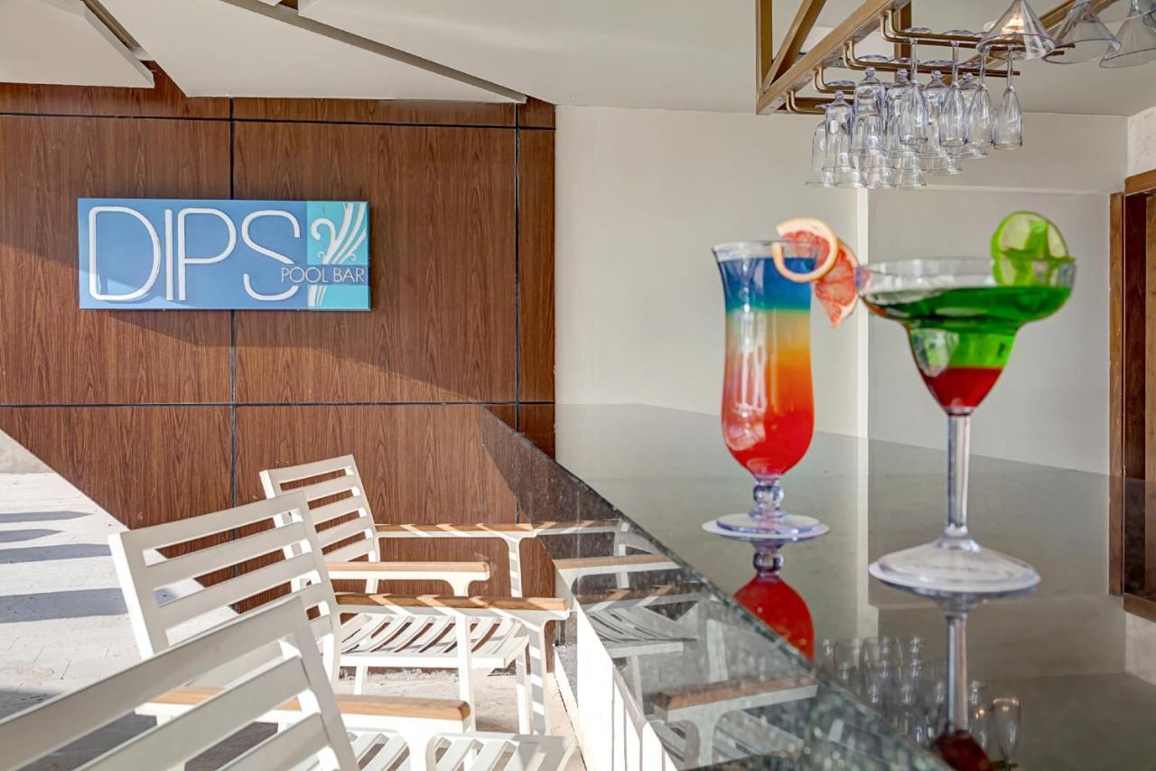 Royalton Chic Cancun, An Autograph Collection All-Inclusive Resort - Adults Only Exterior photo DIPS lounge at Mumbai airport