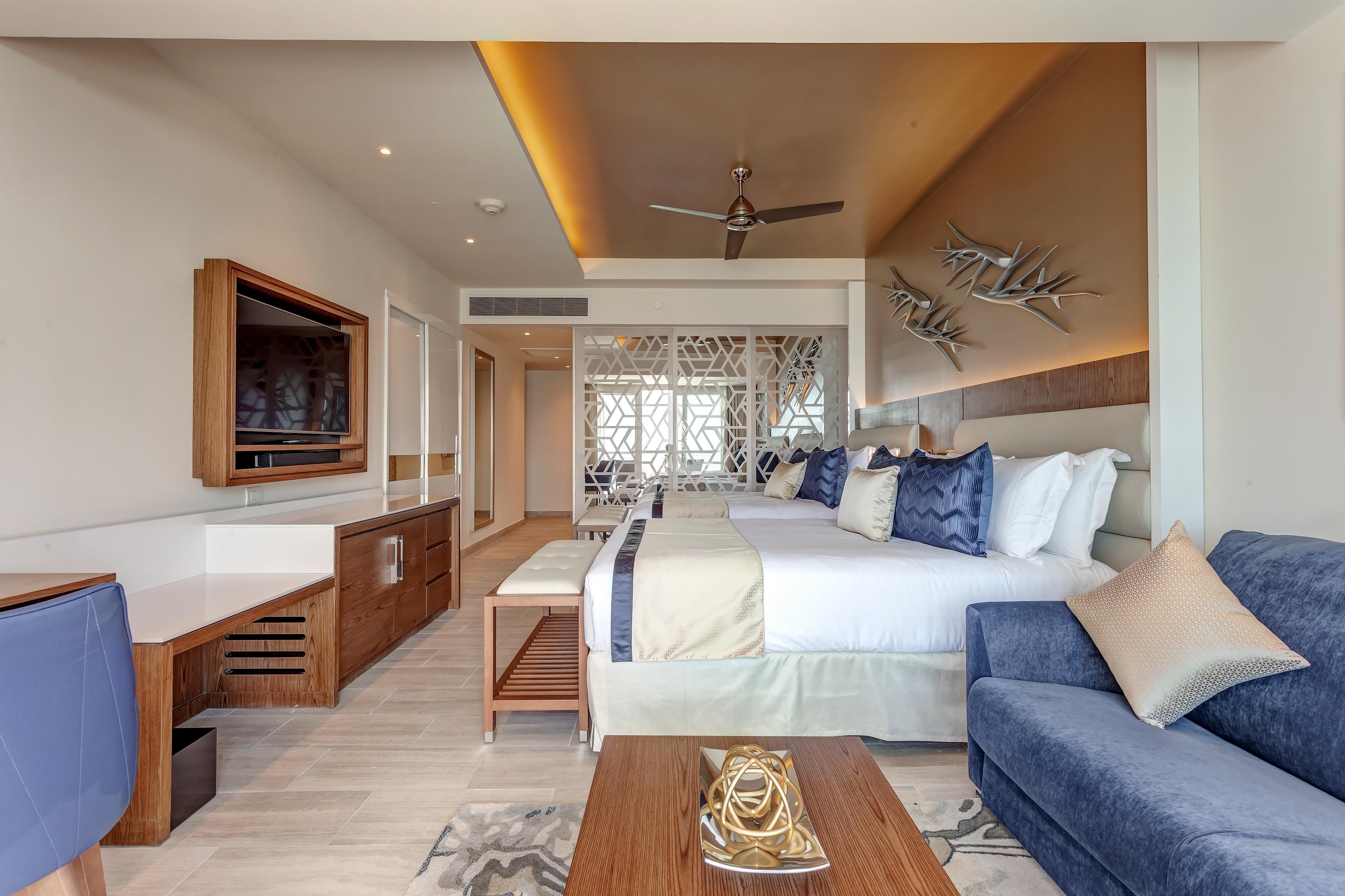 Royalton Chic Cancun, An Autograph Collection All-Inclusive Resort - Adults Only Exterior photo Junior Suite