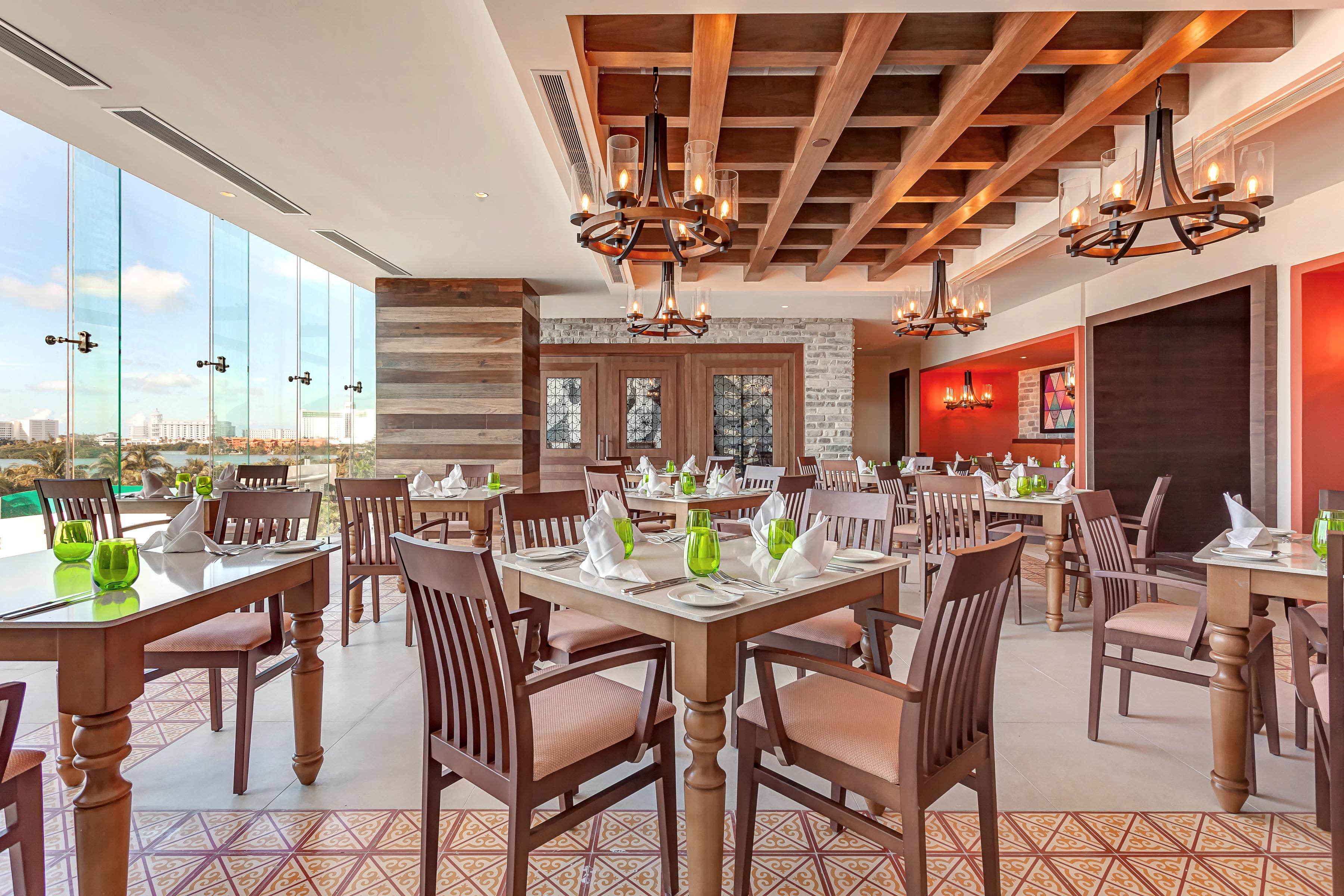 Royalton Chic Cancun, An Autograph Collection All-Inclusive Resort - Adults Only Exterior photo The restaurant